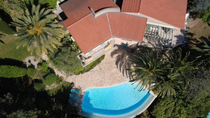 Vue villa de prestige